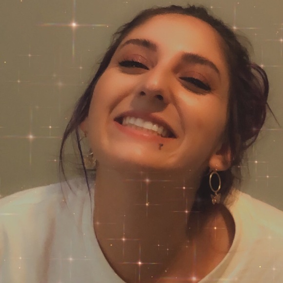 Meet your Posher, Britt - Picture 7 of 14